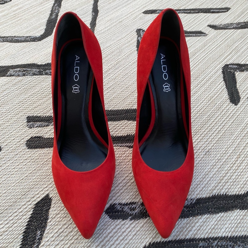 High heels (pumps)